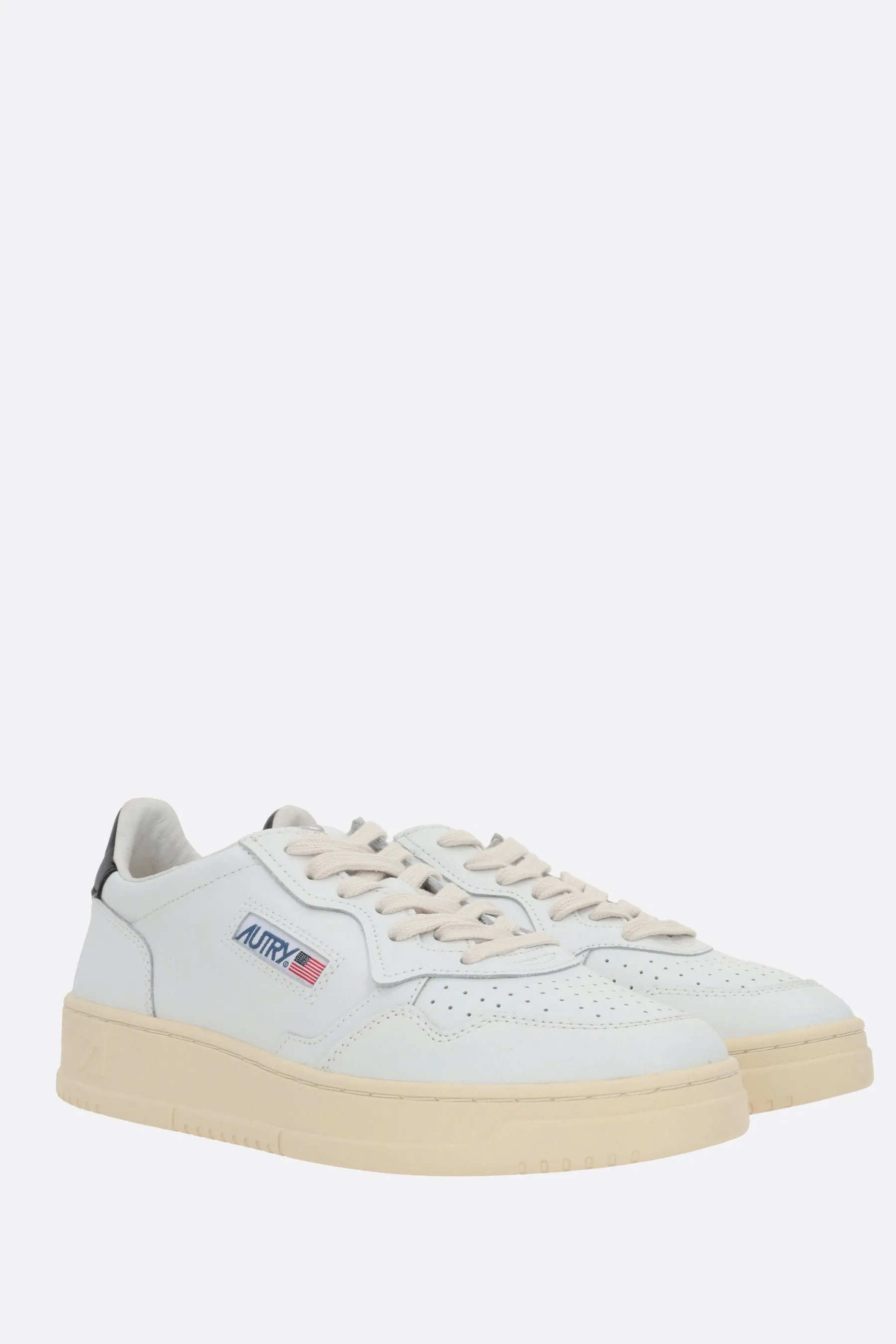 Autry Medalist sneakers in smooth leather