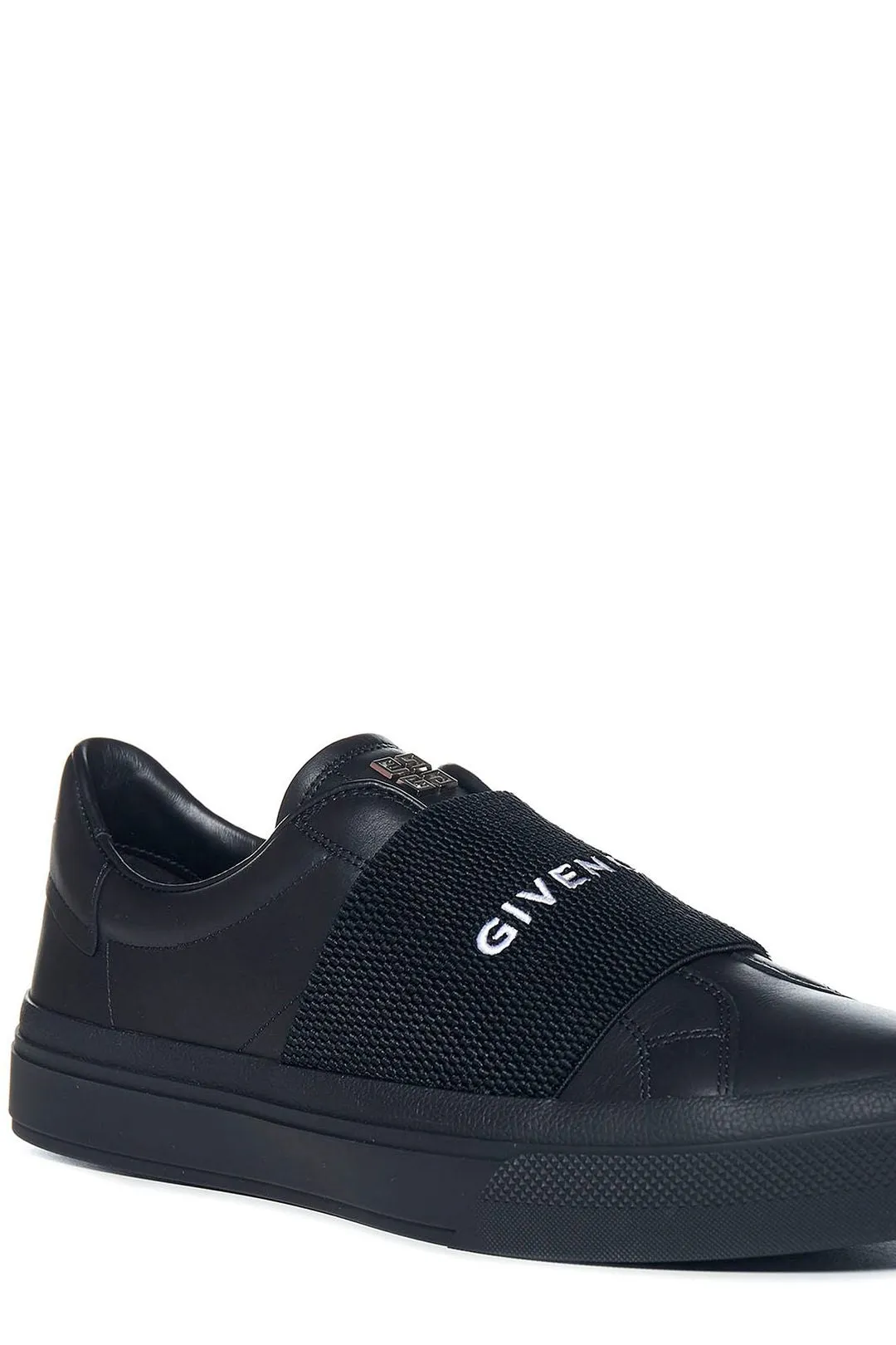 Givenchy Logo Embroidered Low-Top Sneakers