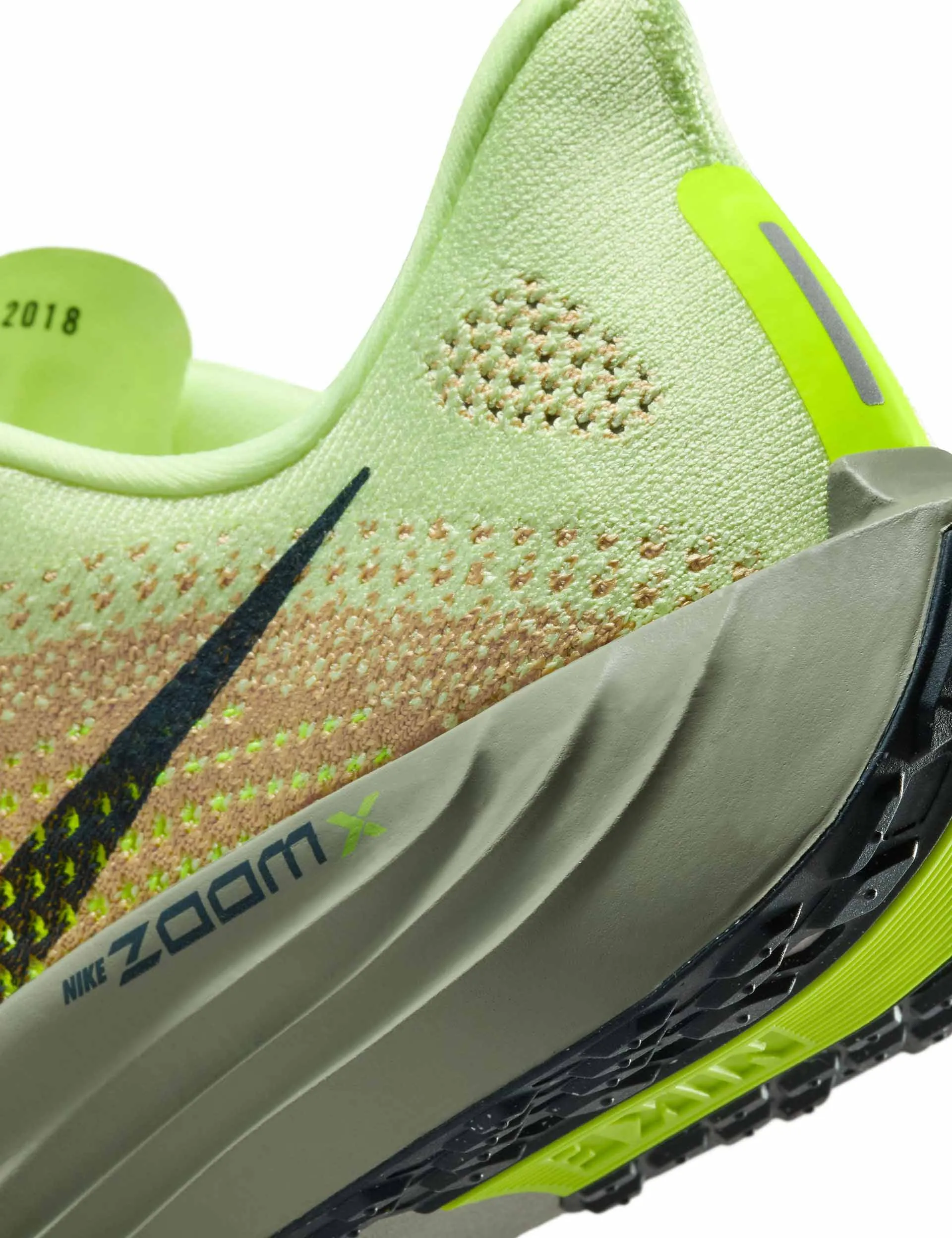 Pegasus Plus Shoes - Barely Volt/Armory Navy/Sesame