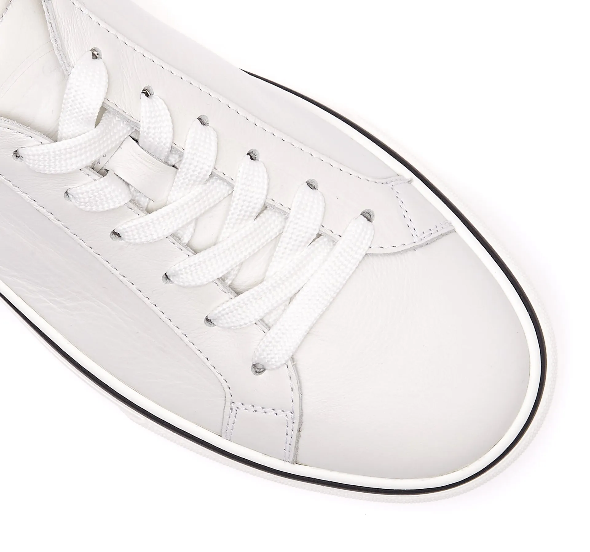 Tod's Round Toe Low Top Sneakers