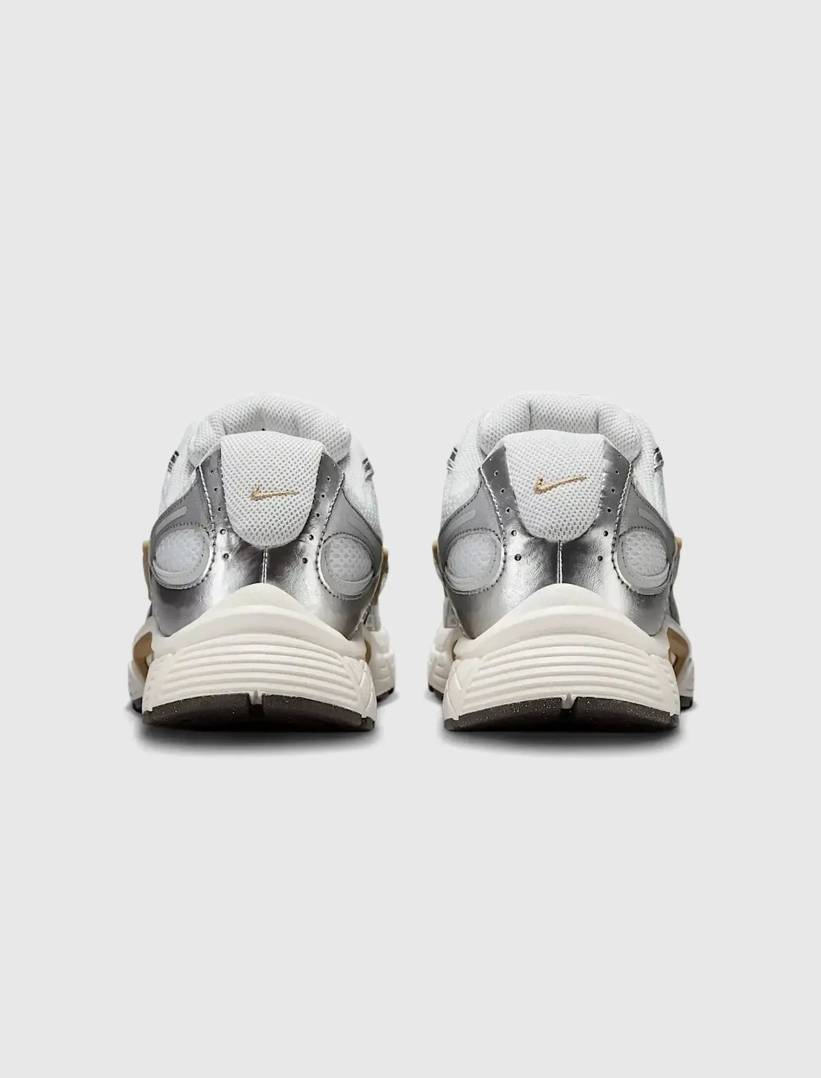V5 RNR WHITE/MEDIUM ASH/PARACHUTE BEIGE
