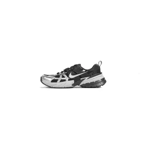 WMNS V2K Run (Black/Metallic Silver)