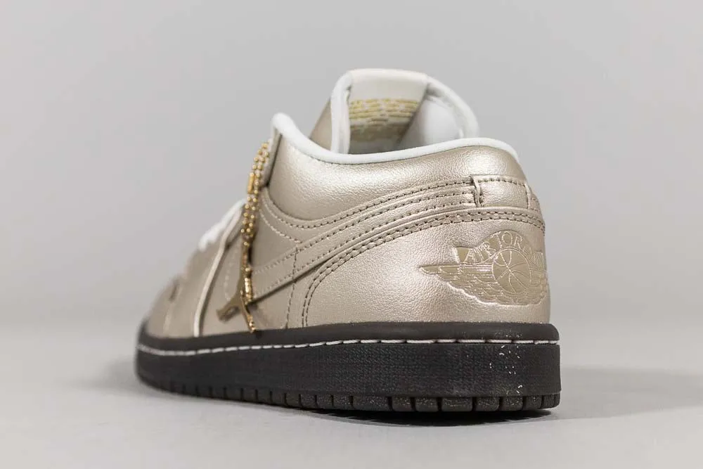 Women's Air Jordan 1 Low SE 'Metallic Zinc'