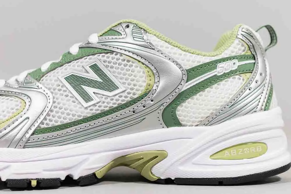 Women's New Balance 530 'Silver Metallic Mallard Green'