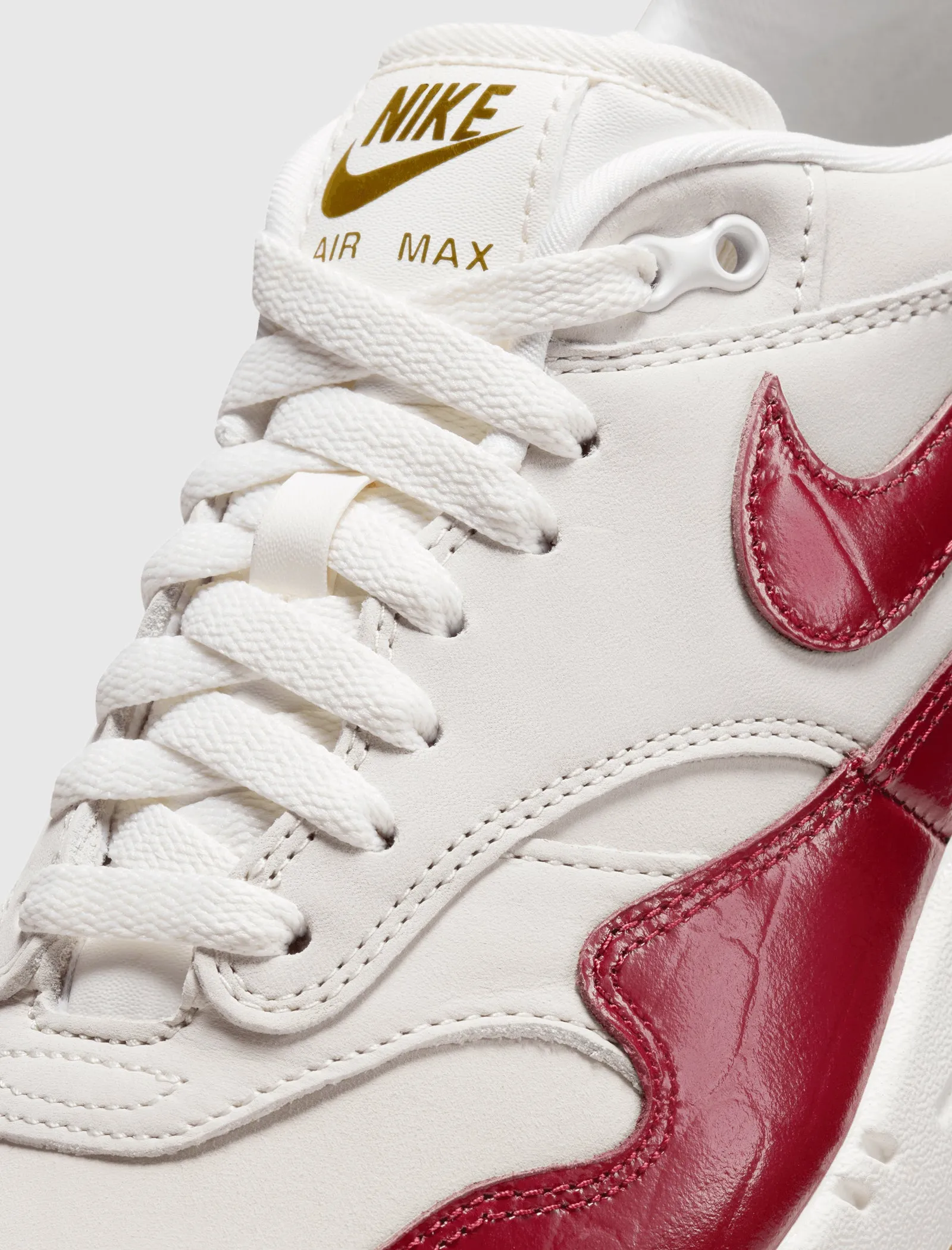 WOMEN'S NIKE AIR MAX 1 LX TEAM RED
