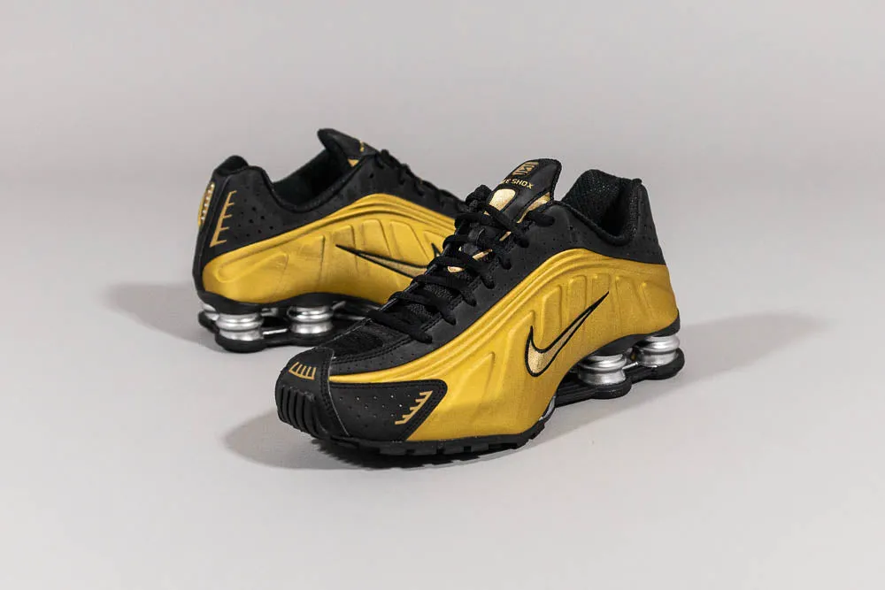 Women's Nike Shox R4 'Black and Metallic Gold'